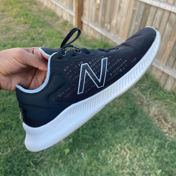 New Balance Women's Dynasoft Pesu VI Running Shoes - WPESULK1 - Size 11B - NIB - Picture 3 of 8